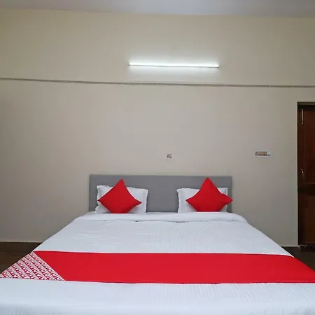 Oyo 29205 Bhubaneswar Pride Exterior photo